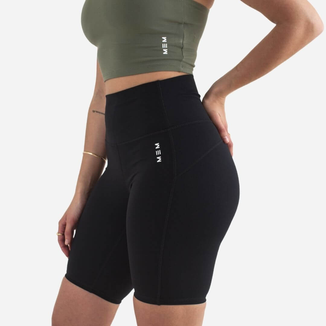 yoga shorts black